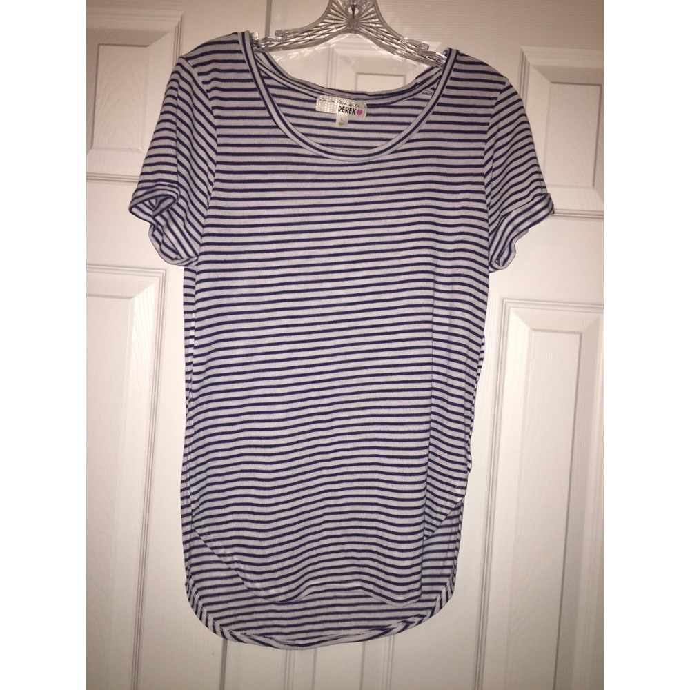 Navy blue striped long t-shirt